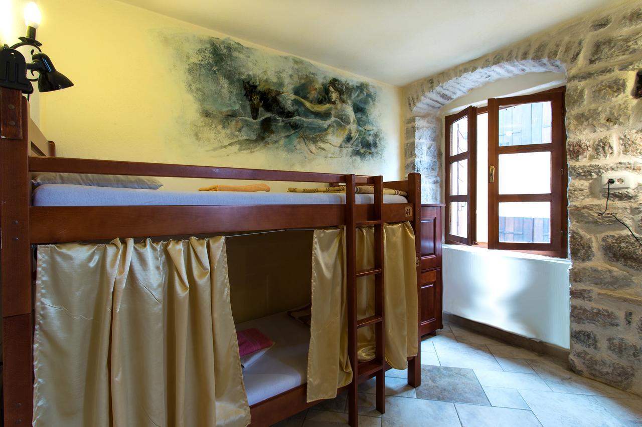 Old Town Youth Hostel Κότορ Εξωτερικό φωτογραφία