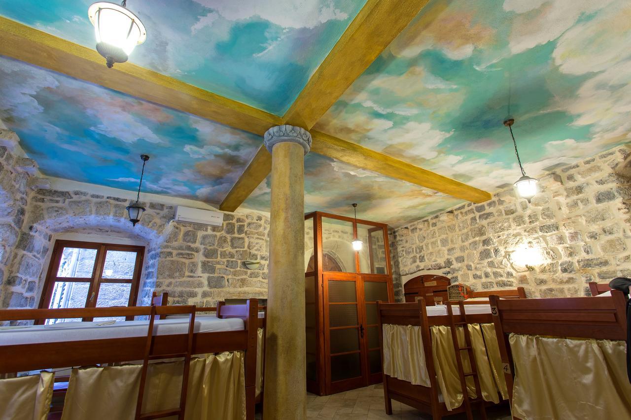Old Town Youth Hostel Κότορ Εξωτερικό φωτογραφία